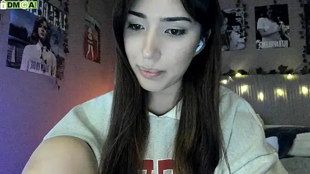 Snapshot of Anisawithlove chatting on October 10, 2025, 6:03 am Anisawithlove online show from October 10, 2025, 6:03 am