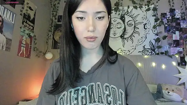 Snapshot of Anisawithlove chatting on March 18, 2025, 11:22 am Anisawithlove online show from March 18, 2025, 11:22 am