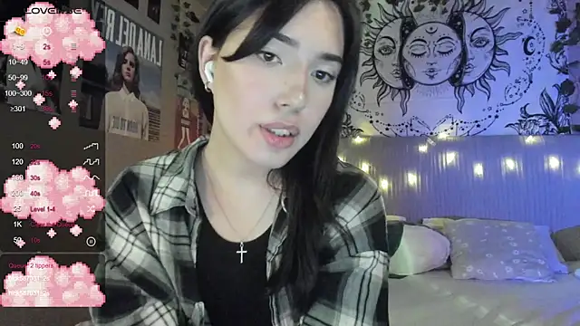 Snapshot of Anisawithlove chatting on February 24, 2025, 6:04 pm Anisawithlove online show from February 24, 2025, 6:04 pm