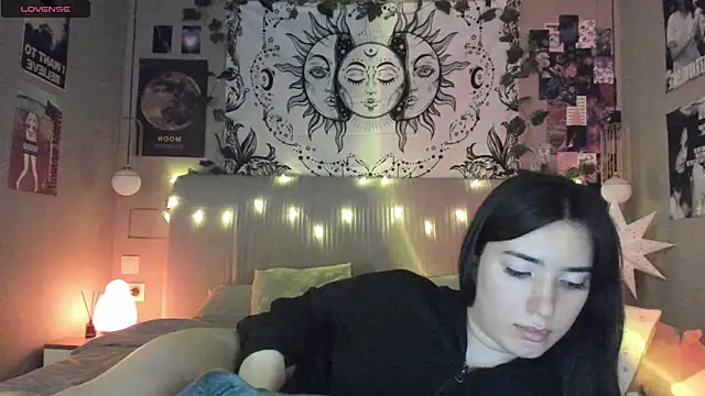 Snapshot of Anisawithlove chatting on February 7, 2025, 7:17 pm Anisawithlove online show from February 7, 2025, 7:17 pm