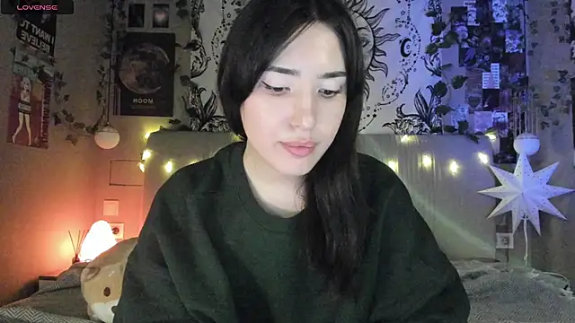 Snapshot of Anisawithlove chatting on February 14, 2025, 3:15 pm Anisawithlove online show from February 14, 2025, 3:15 pm