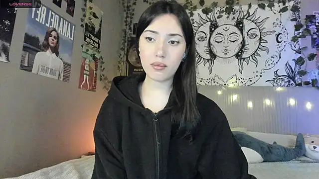 Snapshot of Anisawithlove chatting on March 18, 2025, 2:28 pm Anisawithlove online show from March 18, 2025, 2:28 pm