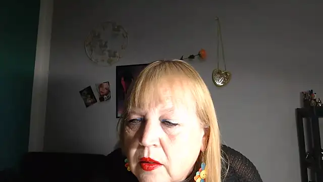 Blasflittchen online show from June 4, 2026, 1:49 pm