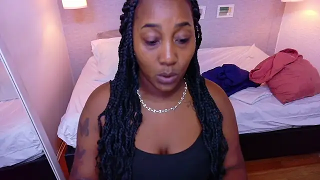 kiara evanss online show from June 19, 2026, 3:45 am