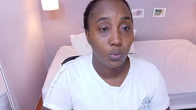 Snapshot of kiara_evanss chatting on January 17, 2026, 7:50 pm kiara evanss online show from January 17, 2026, 7:50 pm