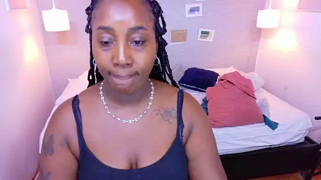 kiara evanss online show from June 30, 2026, 4:01 am
