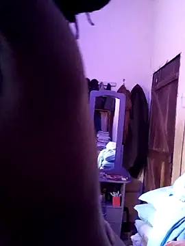 Snapshot of pretty_amaal chatting on March 3, 2025, 1:01 pm pretty amaal online show from March 3, 2025, 1:01 pm