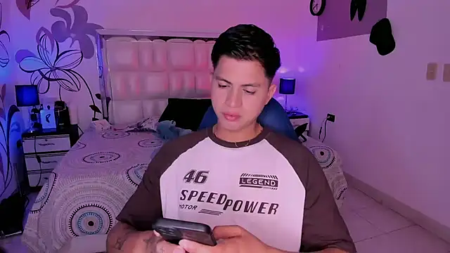 Niicky1  online show from February 21, 2025, 8:49 pm