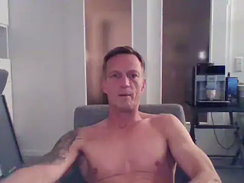 Snapshot of dirks71 chatting on March 1, 2025, 6:11 pm dirks71 online show from March 1, 2025, 6:11 pm