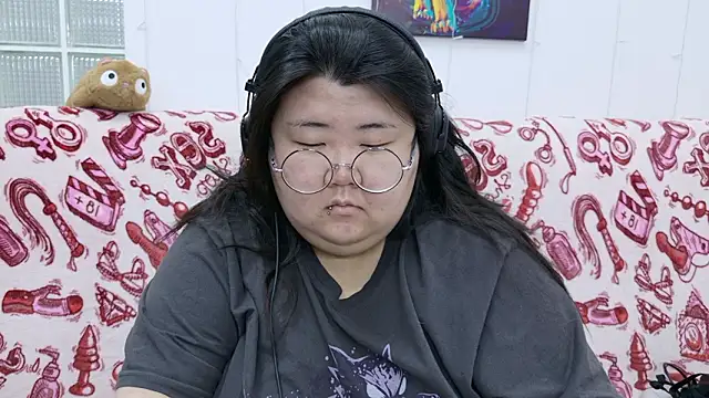 Snapshot of Nadine_asian chatting on February 3, 2026, 3:04 am Nadine asian online show from February 3, 2026, 3:04 am