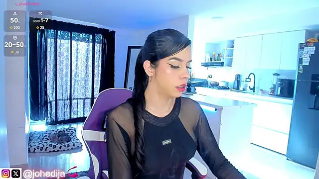 Snapshot of johedija chatting on June 14, 2026, 9:38 pm johedija online show from June 14, 2026, 9:38 pm