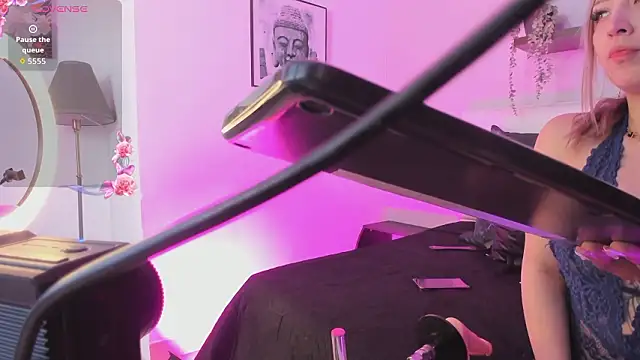 Snapshot of isabella_simons chatting on February 21, 2026, 2:35 am isabella simons online show from February 21, 2026, 2:35 am