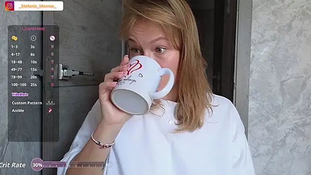  Stefanie Collins  online show from July 27, 2026, 7:37 am