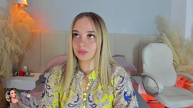 sofia pamela online show from February 4, 2026, 7:09 pm