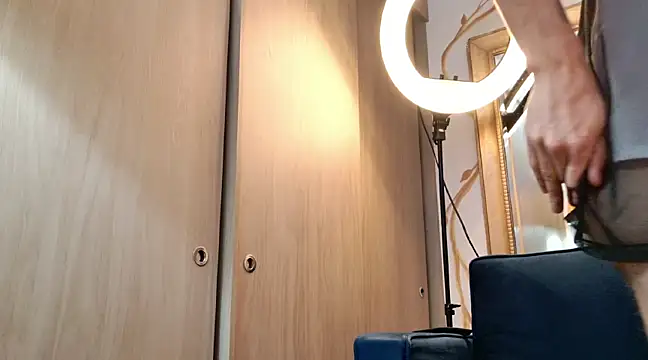 Snapshot of enzo_herrera01 chatting on February 27, 2025, 5:51 am enzo herrera01 online show from February 27, 2025, 5:51 am