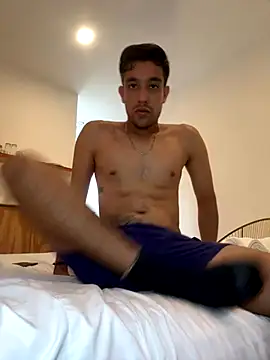 Snapshot of Magicerosxx69 chatting on October 10, 2025, 9:37 pm Magicerosxx69 online show from October 10, 2025, 9:37 pm