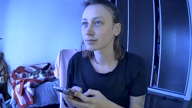 stupid babybird online show from November 8, 2025, 7:06 pm