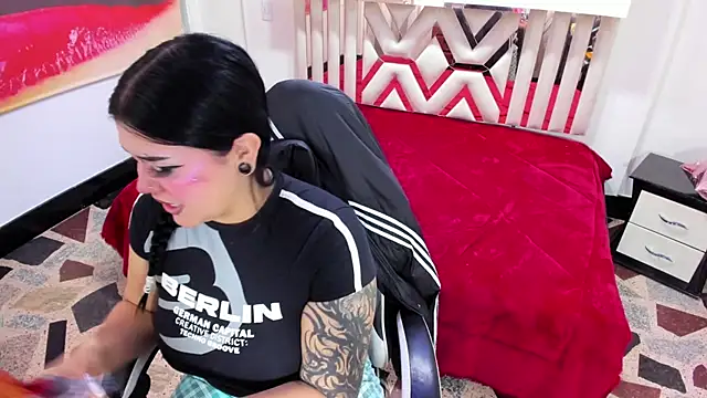sara winehouse1 online show from July 28, 2026, 2:13 pm
