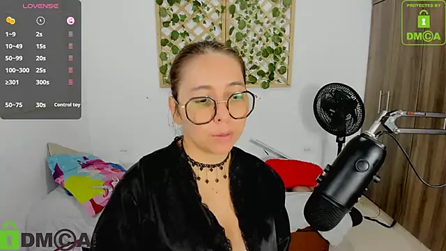 isa loves cum online show from November 5, 2025, 9:29 pm