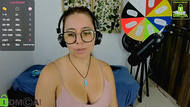 isa loves cum online show from October 7, 2025, 6:53 pm