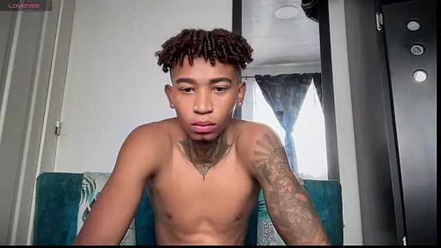 sexy blacks  online show from November 12, 2025, 12:09 pm