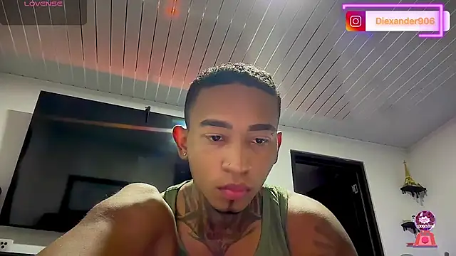 sexy blacks  online show from June 8, 2026, 3:51 am