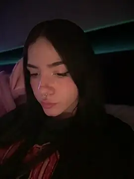 ShannonShanny online show from March 5, 2025, 7:27 pm