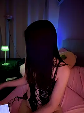 ShannonShanny online show from October 3, 2025, 3:24 pm