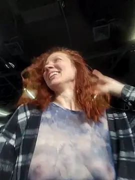 Exhibitionsplit online show from April 13, 2026, 2:32 pm