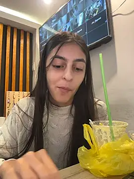cristel 17 online show from May 23, 2026, 2:10 am