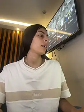cristel 17 online show from May 10, 2026, 11:36 am