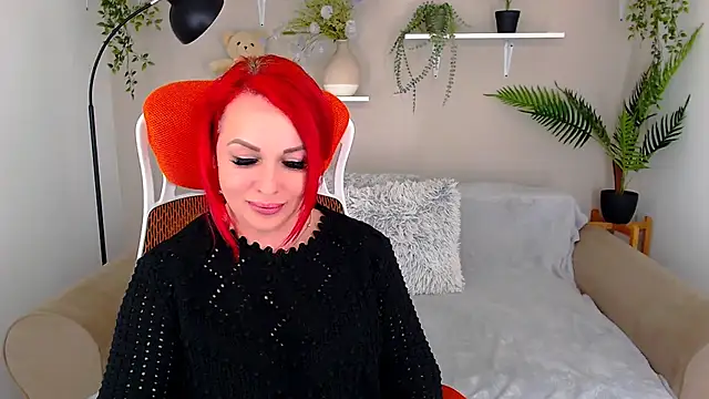 Snapshot of RedHeadBridget chatting on March 14, 2025, 12:29 pm RedHeadBridget online show from March 14, 2025, 12:29 pm