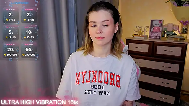 cutie mili online show from October 25, 2025, 8:24 am