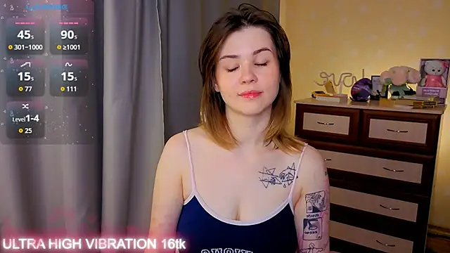 cutie mili online show from October 30, 2025, 7:28 am