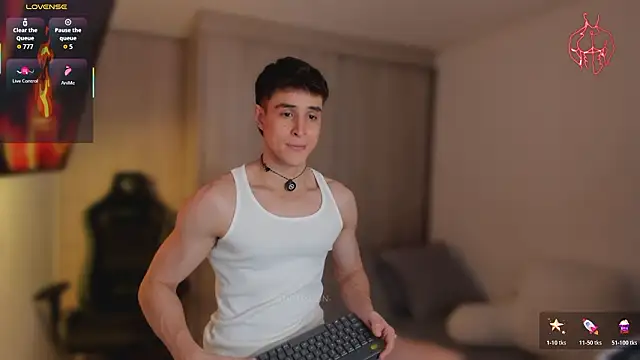 Snapshot of thomklein chatting on February 27, 2026, 7:57 pm thomklein online show from February 27, 2026, 7:57 pm