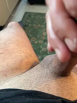 azginnn35 online show from April 28, 2026, 3:16 pm