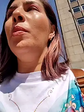 scarlett moore online show from December 15, 2025, 3:07 pm