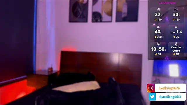 AxelKing1326 online show from April 3, 2026, 9:43 pm