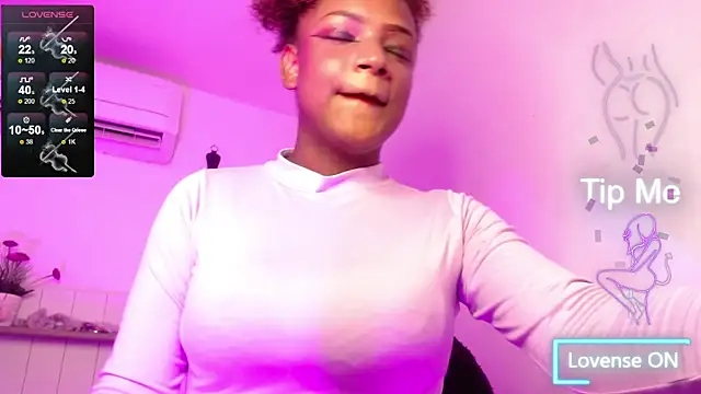 NikitaKiss online show from October 26, 2025, 1:33 pm