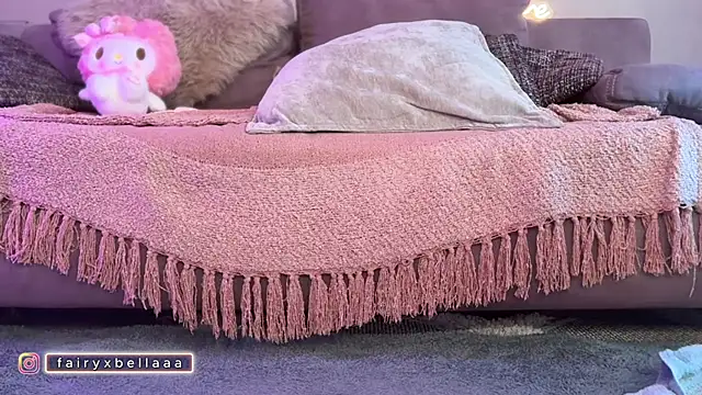 xxbabyxgiiirlxx online show from April 17, 2026, 10:07 am