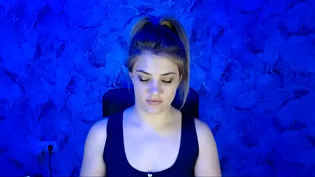 Snapshot of nika_gold1 chatting on March 15, 2026, 4:47 pm nika gold1 online show from March 15, 2026, 4:47 pm