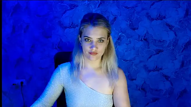 Snapshot of nika_gold1 chatting on October 7, 2025, 2:51 pm nika gold1 online show from October 7, 2025, 2:51 pm