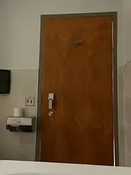 lookin4excitement23 online show from September 26, 2025, 9:16 am