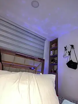 violetta-brown1 online show from January 22, 2025, 4:02 am