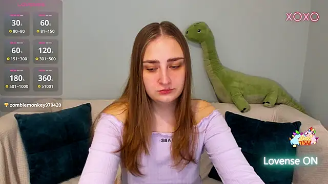 MilliStrii online show from April 11, 2026, 1:02 am