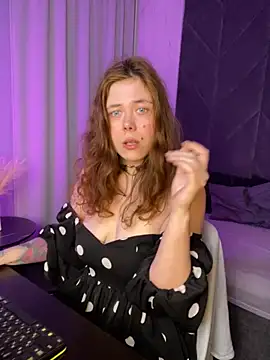 SophiePure online show from October 20, 2025, 8:53 pm