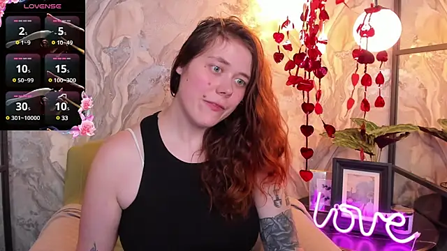 SophiePure online show from February 14, 2025, 2:39 am