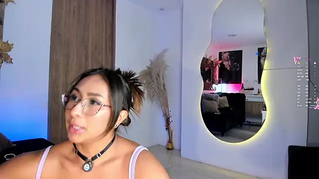 AmelyaMann online show from May 31, 2026, 6:09 pm