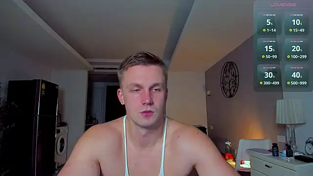 Snapshot of Samuel_Andrew chatting on June 10, 2026, 9:10 am Samuel Andrew online show from June 10, 2026, 9:10 am