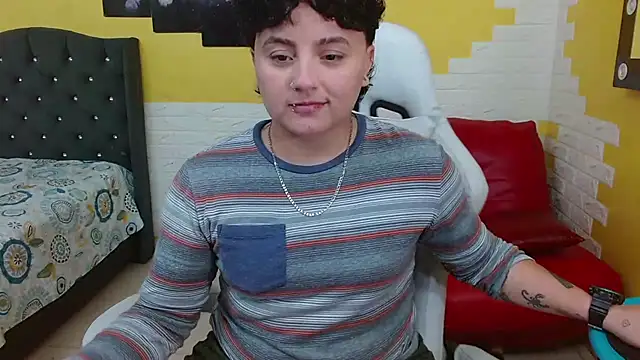 isabeautyx19 online show from March 18, 2026, 3:09 am